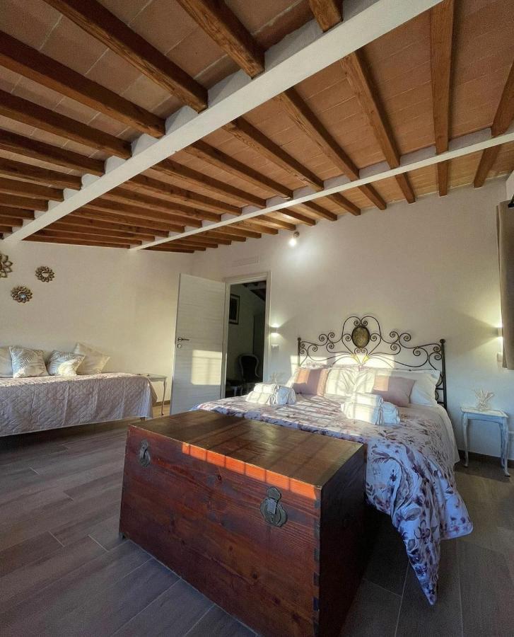 Agriturismo La Corte Del Sole Siena Buitenkant foto