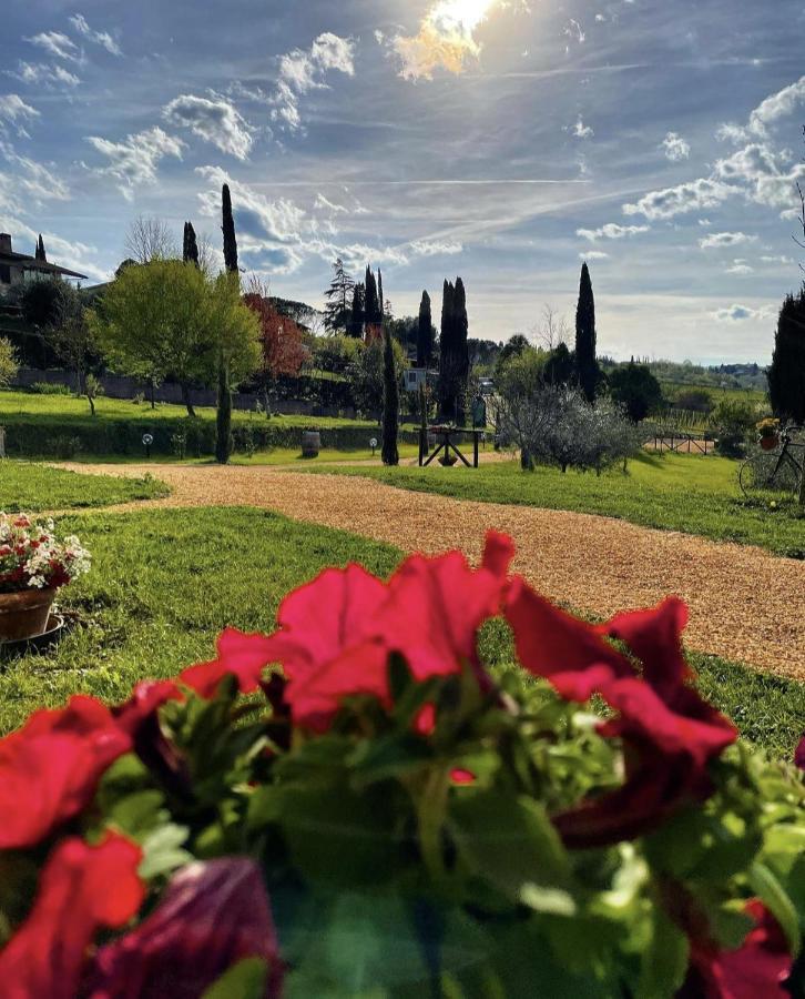 Agriturismo La Corte Del Sole Siena Buitenkant foto