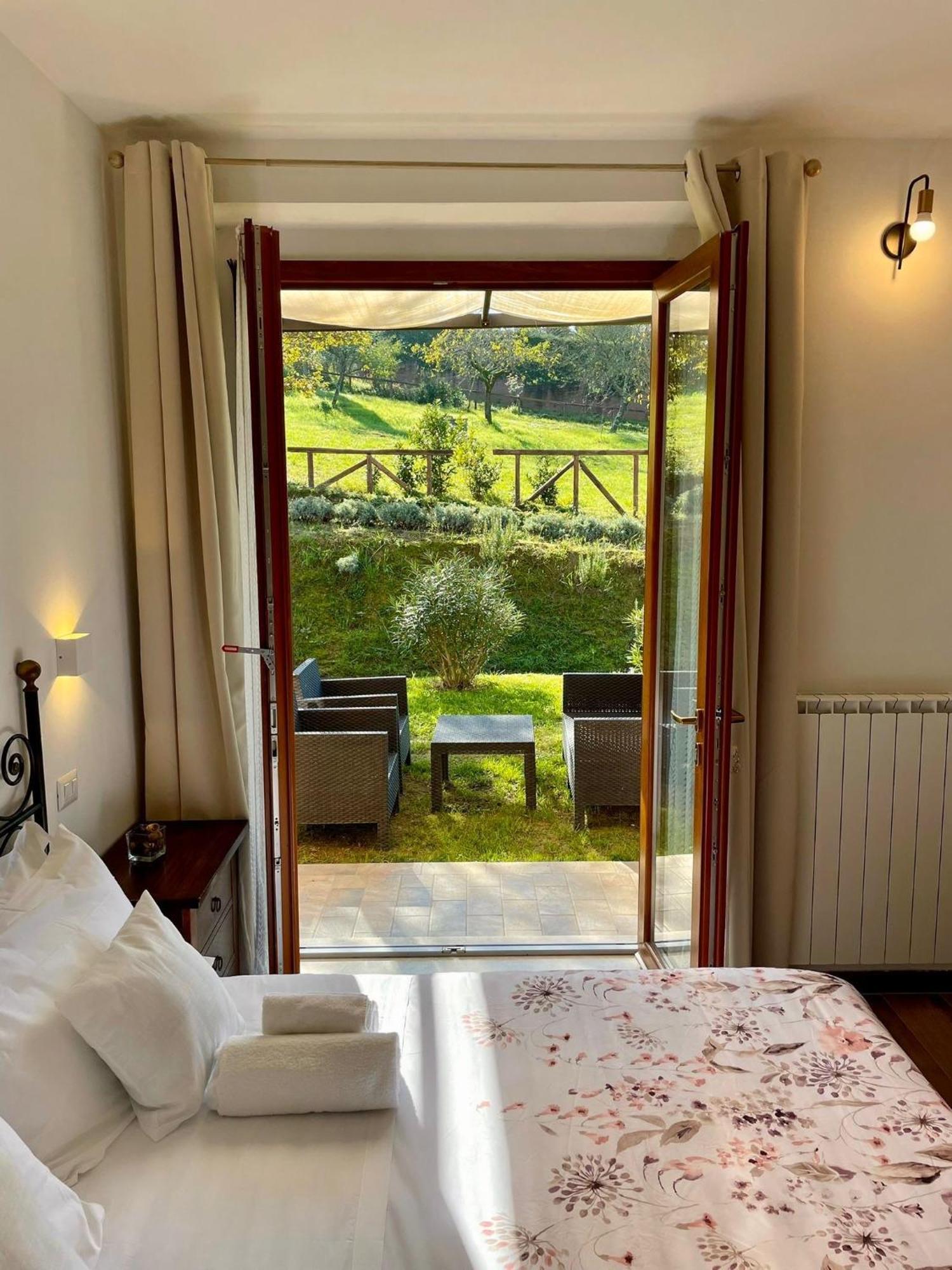 Agriturismo La Corte Del Sole Siena Buitenkant foto